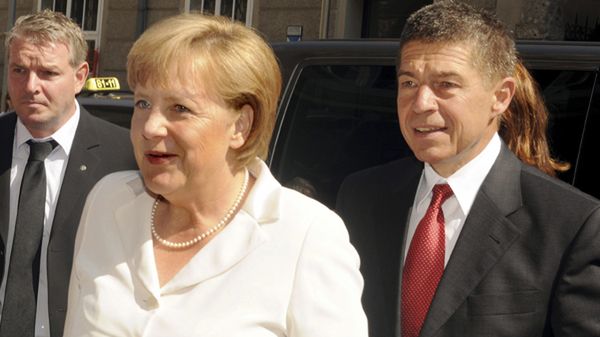 Kanclerz Angela Merkel z mężem