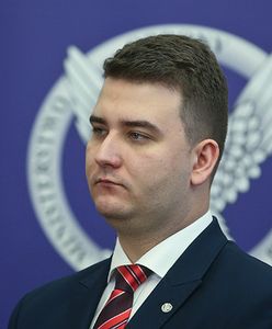 "Operacja Misiewicz". Kaczyński i Macierewicz chcą się pozbyć rzecznika MON. Po cichu