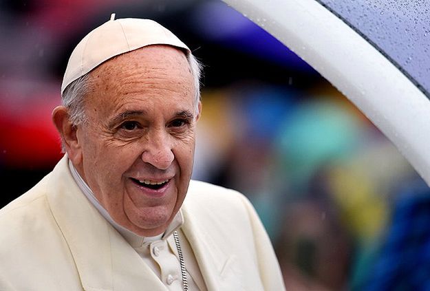 Lekarze martwią się zdrowiem papieża Franciszka. W Watykanie przytył 15 kilogramów