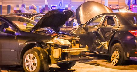 Kierowca Macierewicza odjechał z miejsca wypadku pod Toruniem. Nie czekał na policję