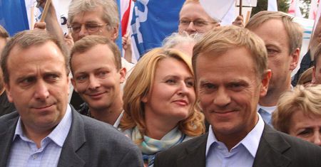 Tusk: Platforma jest uśmiechnięta - idźcie i zwyciężajcie