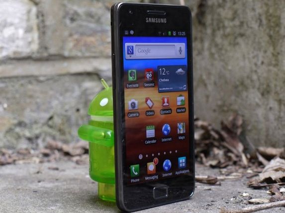 Samsung Galaxy S III z funkcją bezprzewodowego ładowania?