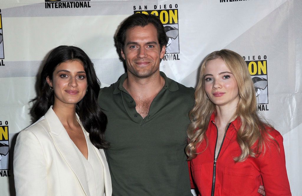 Anya Chalotra, Henry Cavill i Freya Allan, czyli Yennefer, Geralt i Ciri
