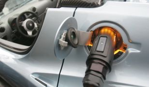 Rząd stawia na samochody elektryczne