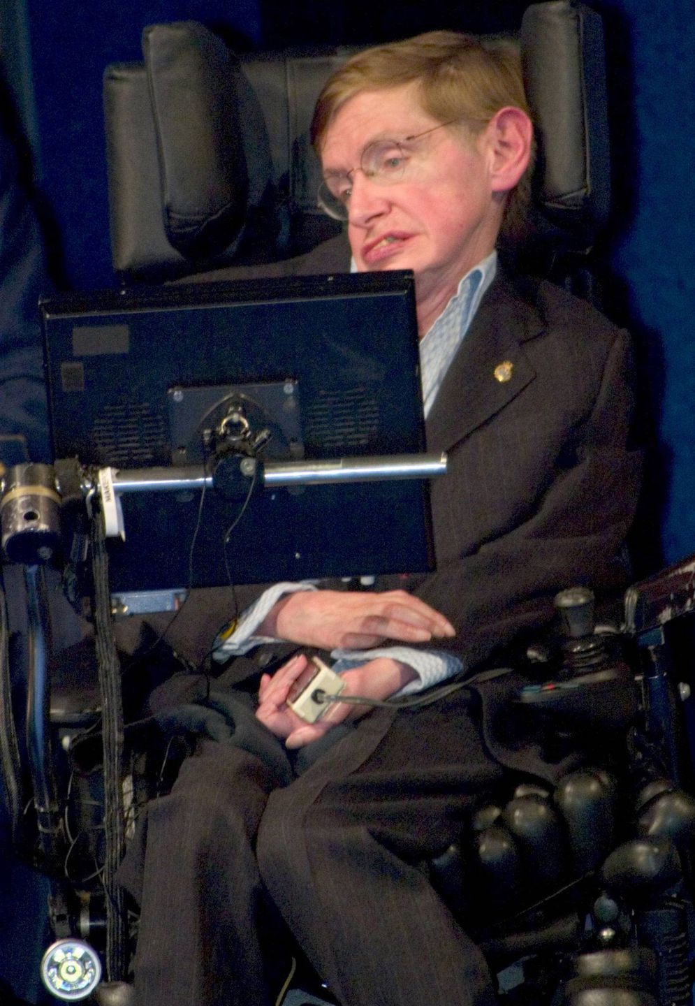 Stephen Hawking nie żyje