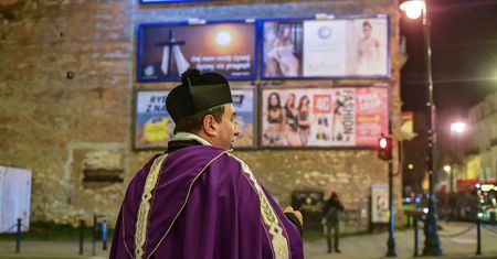 Jest decyzja Kościoła. O proboszczu z Lublina pisali nawet za granicą