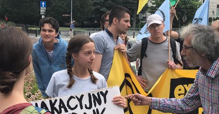 Wakacyjny strajk klimatyczny przed Sejmem. Pojawili się ludzie RPO