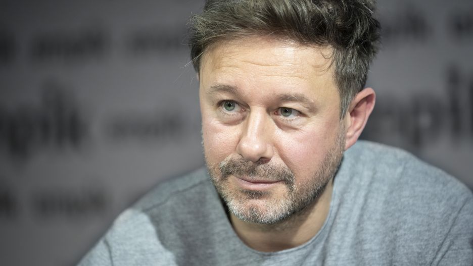 Andrzej Piaseczny zabrał 81-letnią mamę do Afryki.