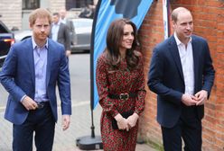Księżna Kate, książę William i książę Harry na przyjęciu bożonarodzeniowym