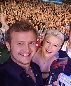 Magda Narożna nową królową disco polo. Kim jest wokalistka zespołu Piękni i Młodzi?