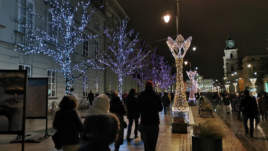 Warszawa. Świąteczna iluminacja 2019 otwarta