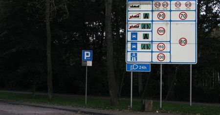 Będą zmiany na znakach drogowych. Przepisy już gotowe