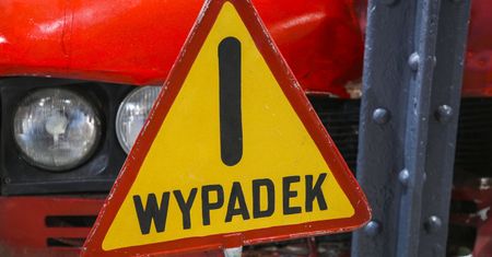Wypadek pod Toruniem w Cierpicach. Nie żyje jedna osoba