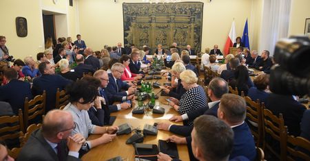 W Sejmie trwa dyskusja na temat projektu ustawy PiS o Sądzie Najwyższym. Strzembosz: będziemy mieli partyjny sąd