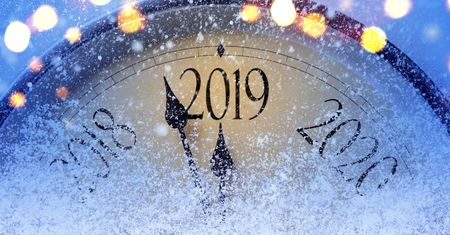 Życzenia noworoczne 2019 – piękne oraz zabawne życzenia noworoczne dla znajomych, przyjaciół i rodziny