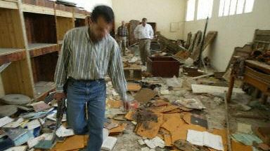 Rozgrabione muzeum arecheologiczne (fot. AFP)