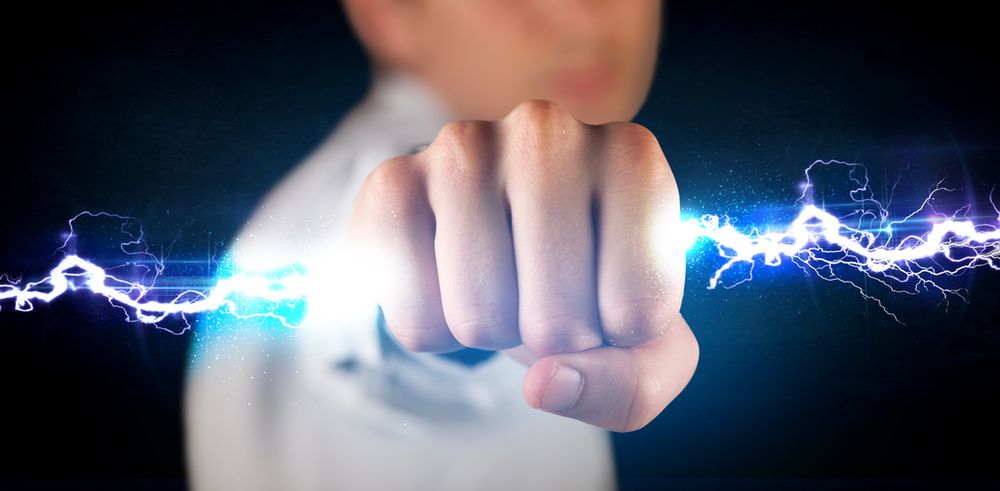 Spięcia elektryczne w okresie grzewczym wiążą się z przesuszeniem powietrza w pomieszczeniach zamkniętych i nadmiarem kurzu