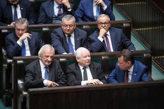 PiS szuka miliardów. W rządzie są już scenariusze innych zmian w oskładkowaniu najlepiej zarabiających