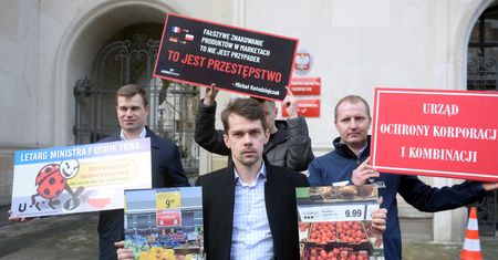 Znaleźli polskie truskawki w lutym. Znany rolnik znów punktuje sieci handlowe