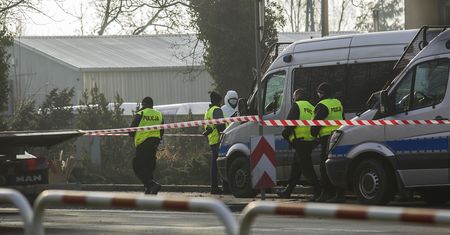 Zarzuty dla sprawców włamania do bankomatu