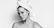 Ashley Graham w "Towel Series", bo najpiękniejsze jest to, co jest nagie