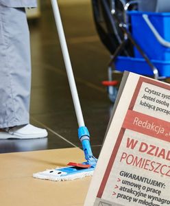 Redakcja gazety zamieściła ogłoszenie o wakacie. Jeden szczegół przykuł uwagę internautów