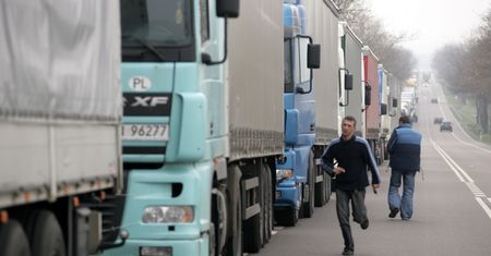 Kawa zalewana redbullem i amfetamina. Kierowca tira opowiada o rzeczywistości w trasie