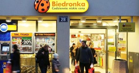 W Wielką Sobotę sklepy czynne dużo krócej. Biedronka i Lidl tylko do 16