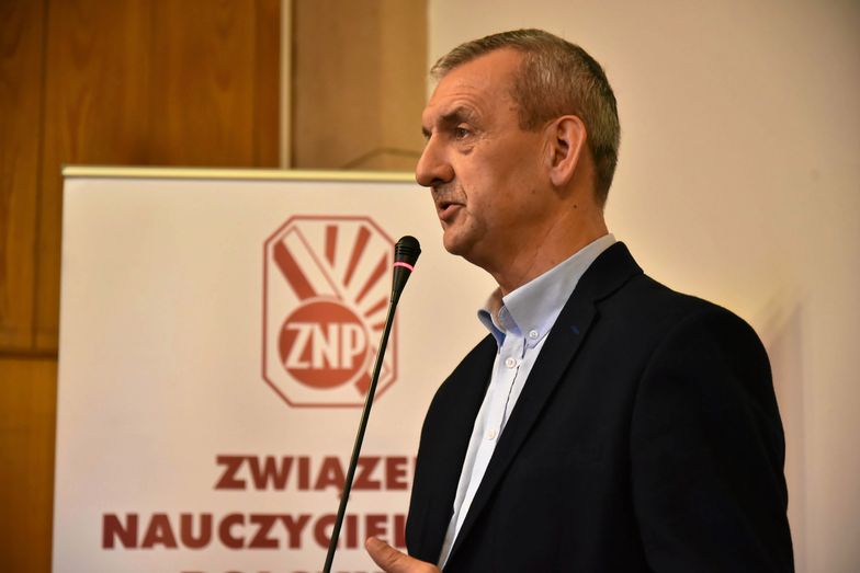 ZNP odpowiada na słowa o "karierowiczu Broniarzu". "Jest to protest środowiska oświaty"