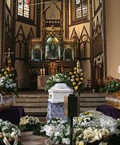 Pogrzeb rodziny, która zginęła w katowickiej katastrofie