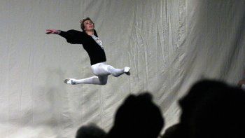 Konstantin Iwanow, pierwszy tancerz Teatru Bolszoj, podczas występu w Białymstoku