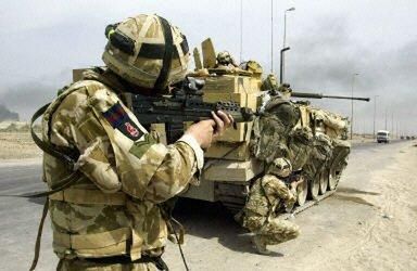 Na wiosnę mniej żołnierzy brytyjskich w Iraku