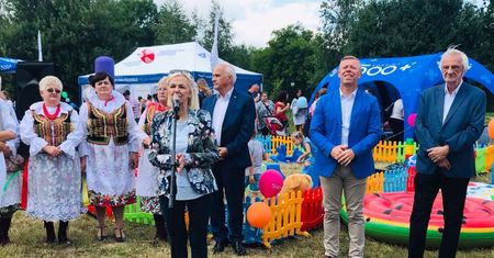500 plus przyniosło nieoczekiwany efekt. Minister Borys-Szopa chwali polskie rodziny