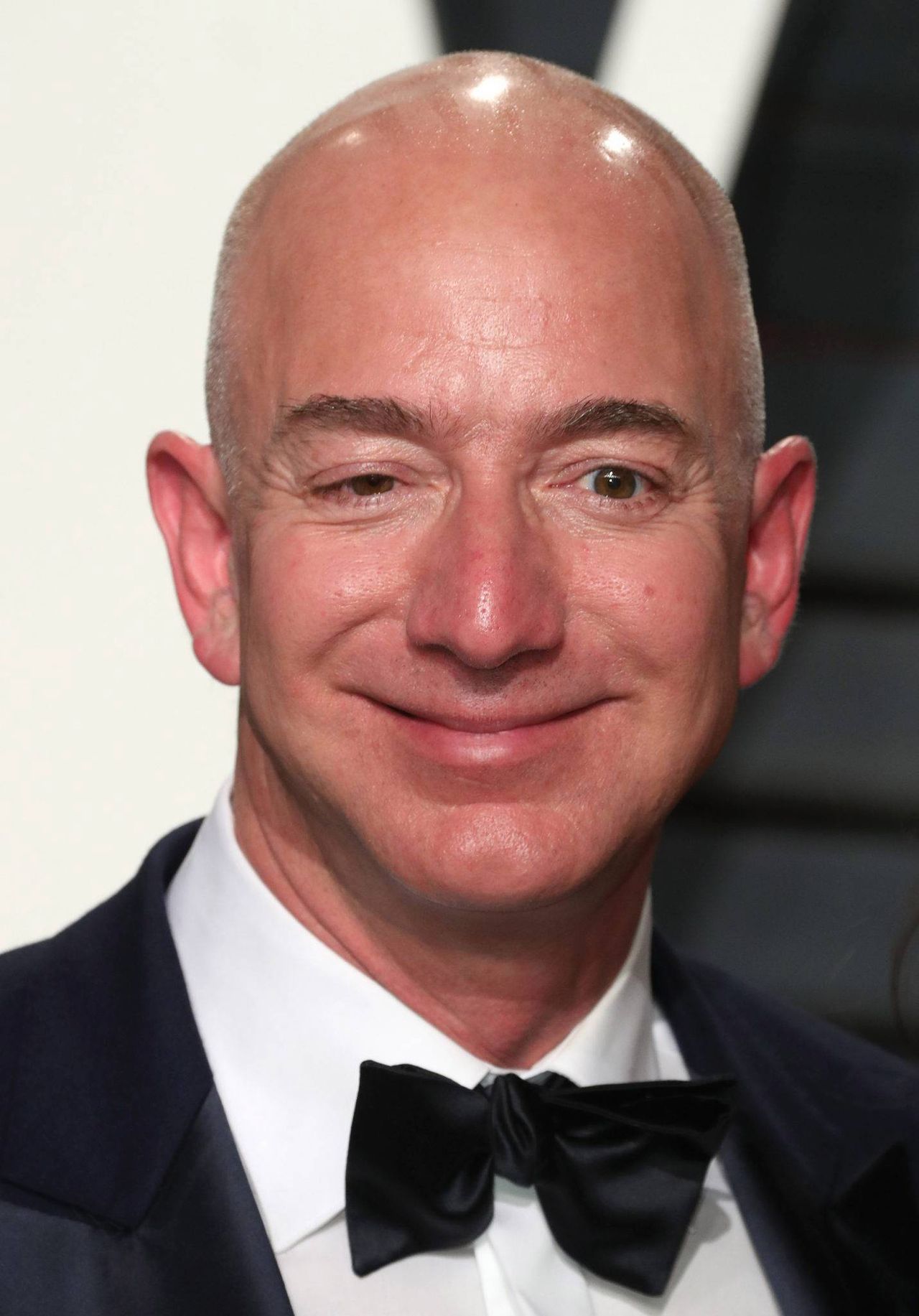 Jeff Bezos  – założyciel Amozon najbogatszym człowiekiem świata