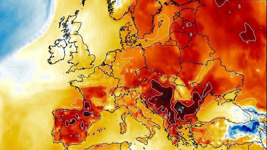 Jest nowa prognoza IMGW. Zima praktycznie odwołana, luty, marzec, kwiecień z temperaturami powyżej normy z 30 lat. (na fot. anomalie temperatury przewidywane na początek lutego).