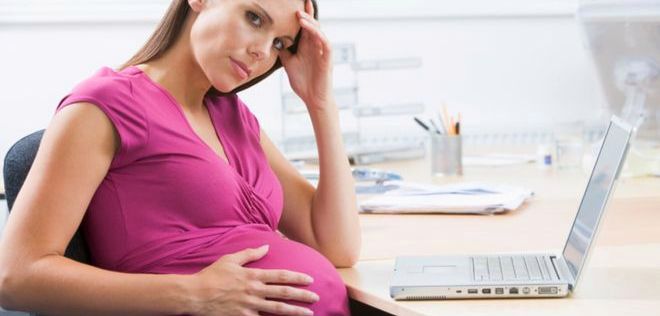 Praca podczas ciąży szkodzi dziecku