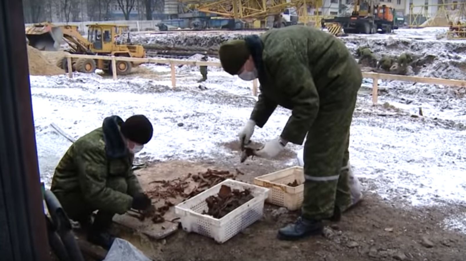 Wstrząsające odkrycie na Białorusi. Co dnia znajdują ludzkie szczątki