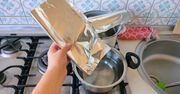 Wkładam folię aluminiową do garnka i gotuję 10 minut. Lepszej metody nie znam