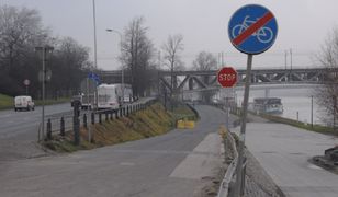 Warszawa. Przy wjeździe na Bulwary Wiślane staną specjalne słupki