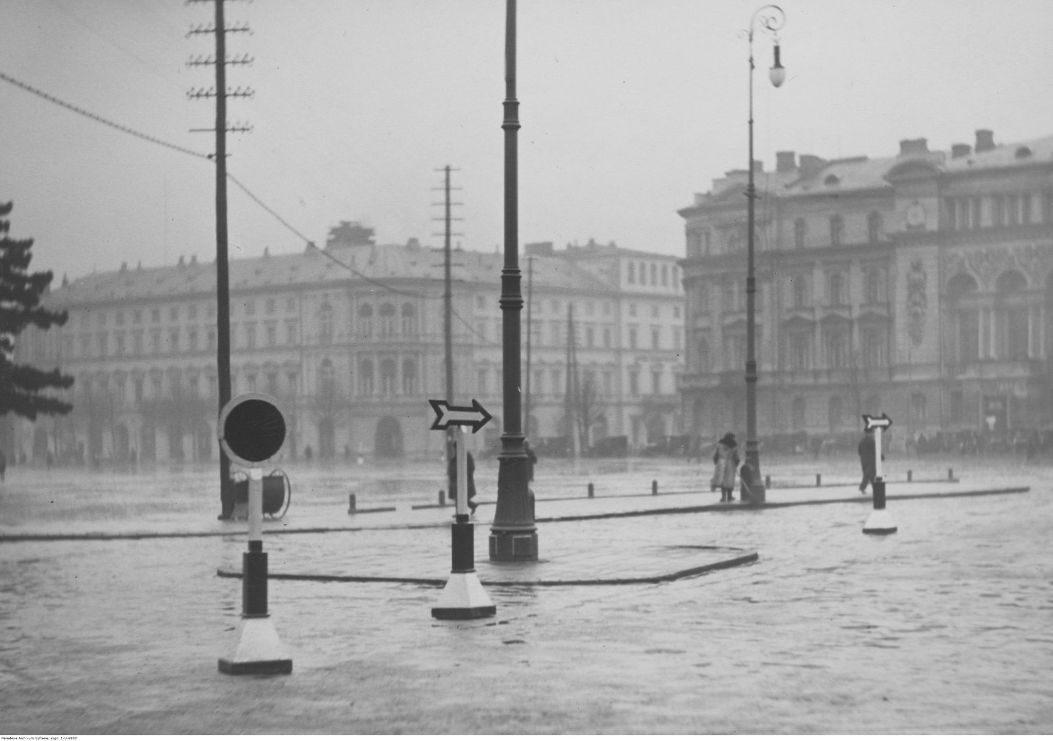 Hotel Europejski od strony pl. Saskiego (1928 rok)