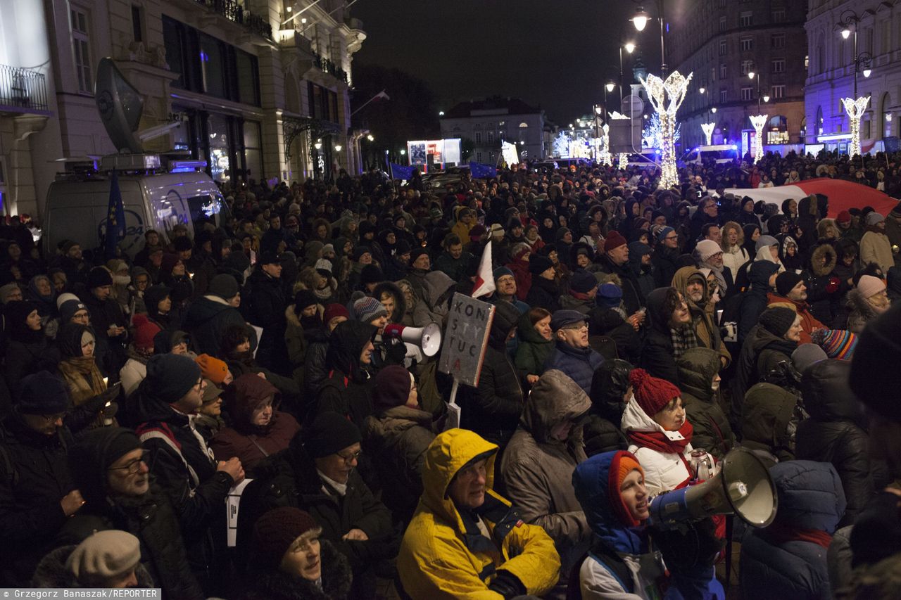 "Dziś sędziowie, jutro Ty!" Protest przeciw zmianom w sądownictwie w Warszawie