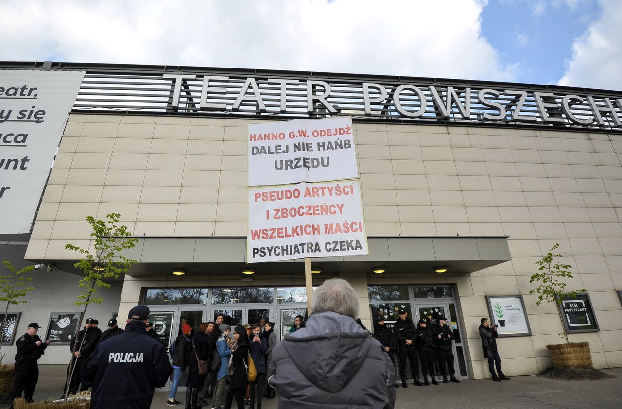 Zakaz demonstracji przeciw "Klątwie" uchylony przez sąd