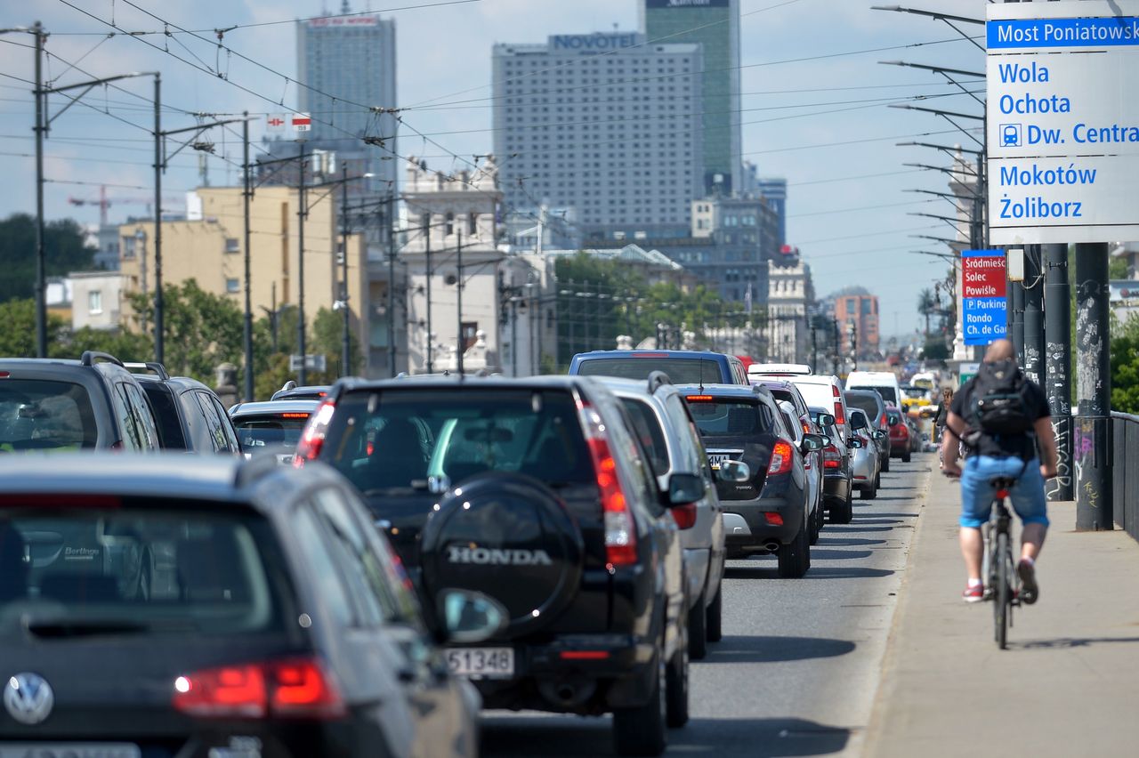 Wypadek na moście Poniatowskiego, 17-latka nie żyje. Teraz chcą tam postawić fotoradar