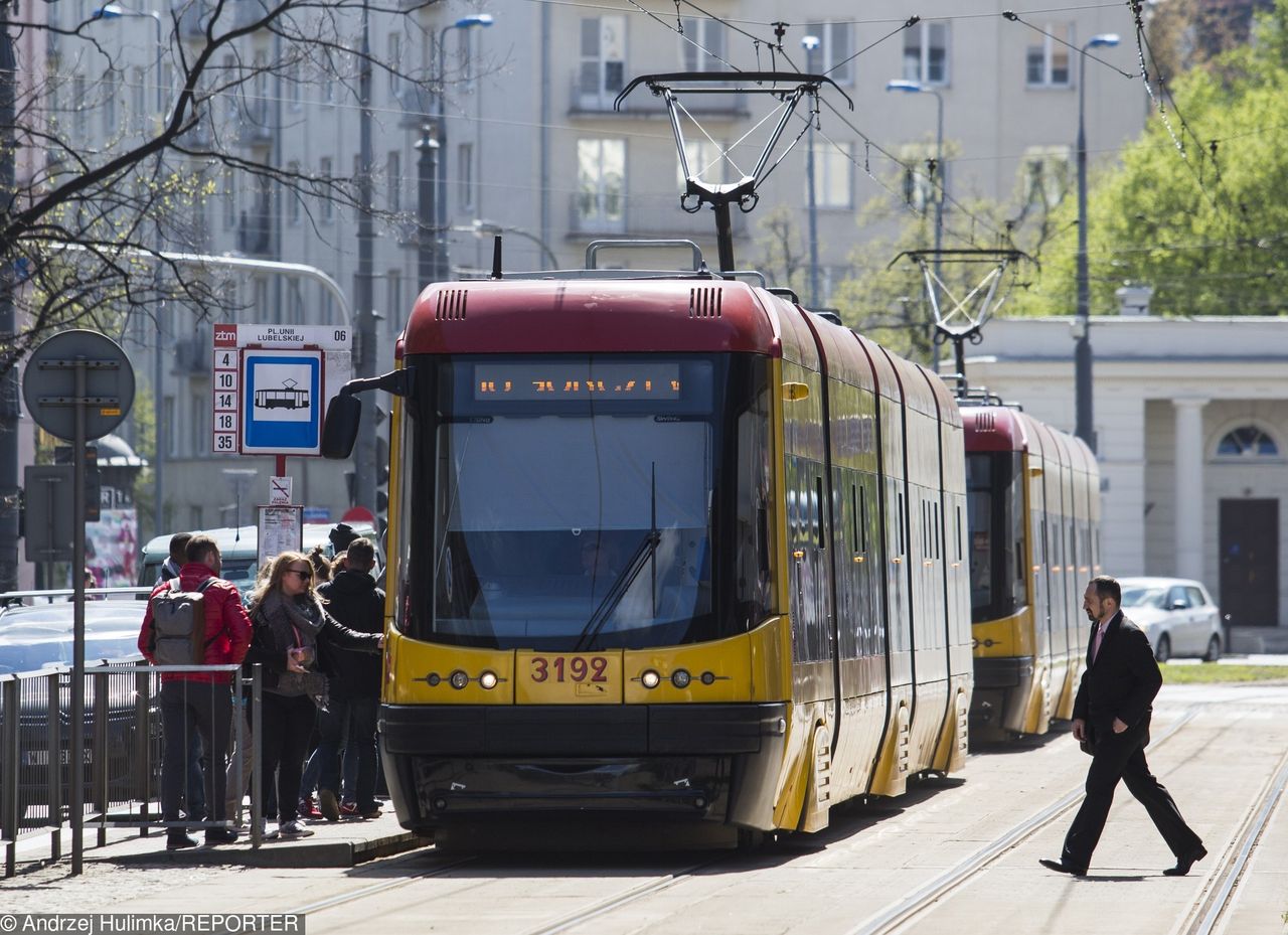 Jedyna taka maszyna w Europie. Szkolą się na niej warszawscy motorniczy