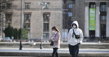 Koronawirus. Sondaż Kantar: Polacy bardzo krytycznie o obecnej sytuacji w kraju