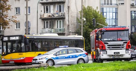 Wypadek na Rydzymińskiej w Warszawie. Są ranni