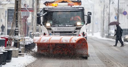 Warszawa oszczędziła kilkadziesiąt milionów na zimie. Ale nie na ogrzewaniu - ciepło podrożało tak, że profitów nie ma