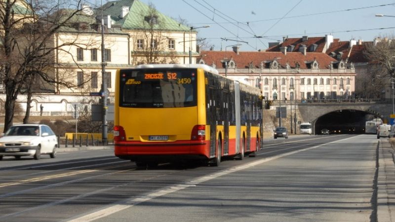 Warszawa. W okresie świąteczno-noworoczonym zmieni się rozkład komunikacji miejskiej