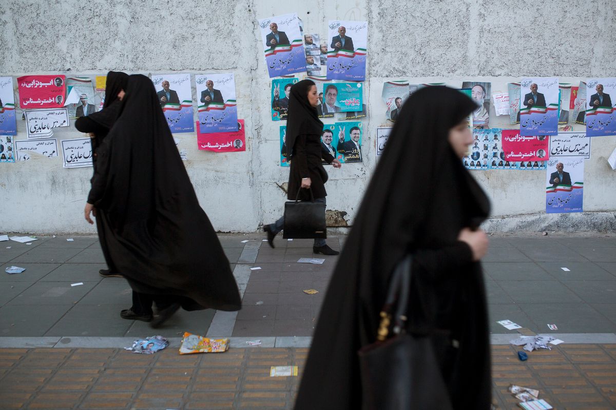 Iran: policja zatrzymała 29 kobiet. Nie miały na sobie hidżabów