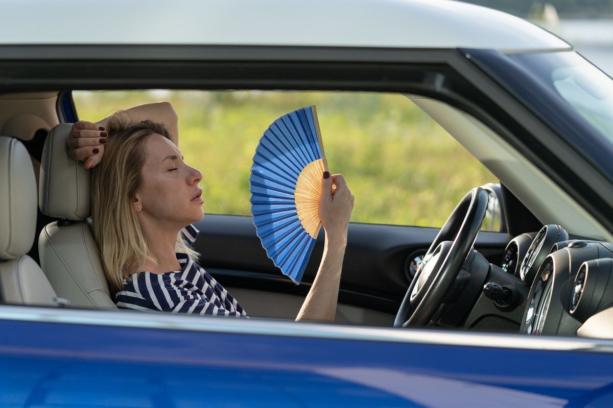 How to cool down a hot car in a few seconds? Photo: Freepik